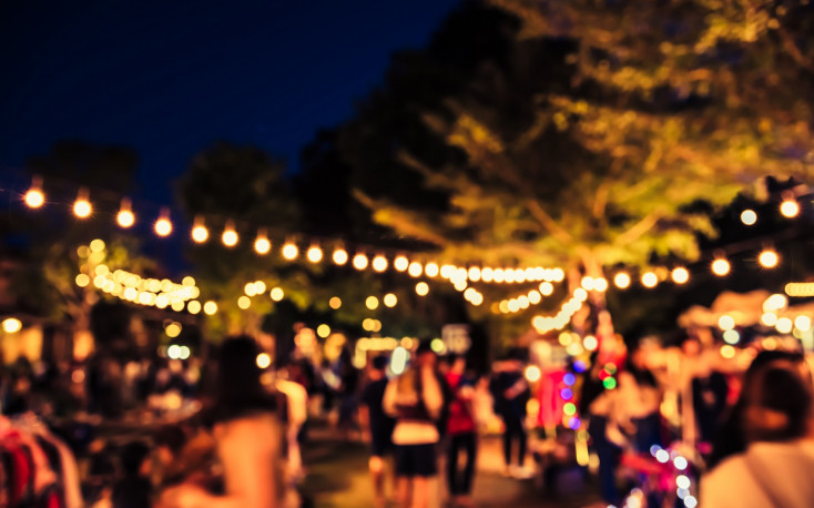 Enjoy Delicious Food and Live Music at the Tarneit Firefly Night Market